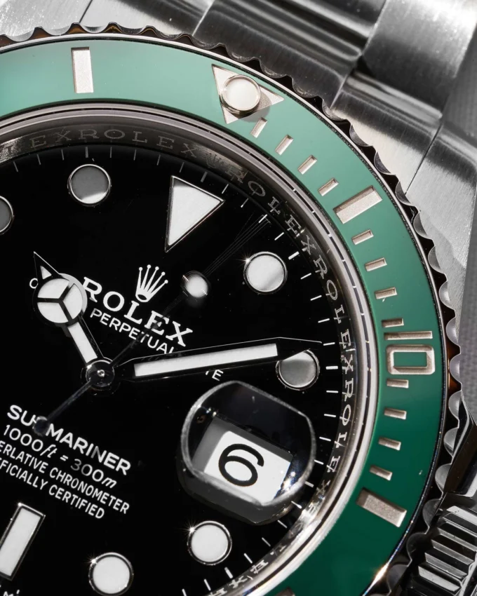 Submariner Starbucks